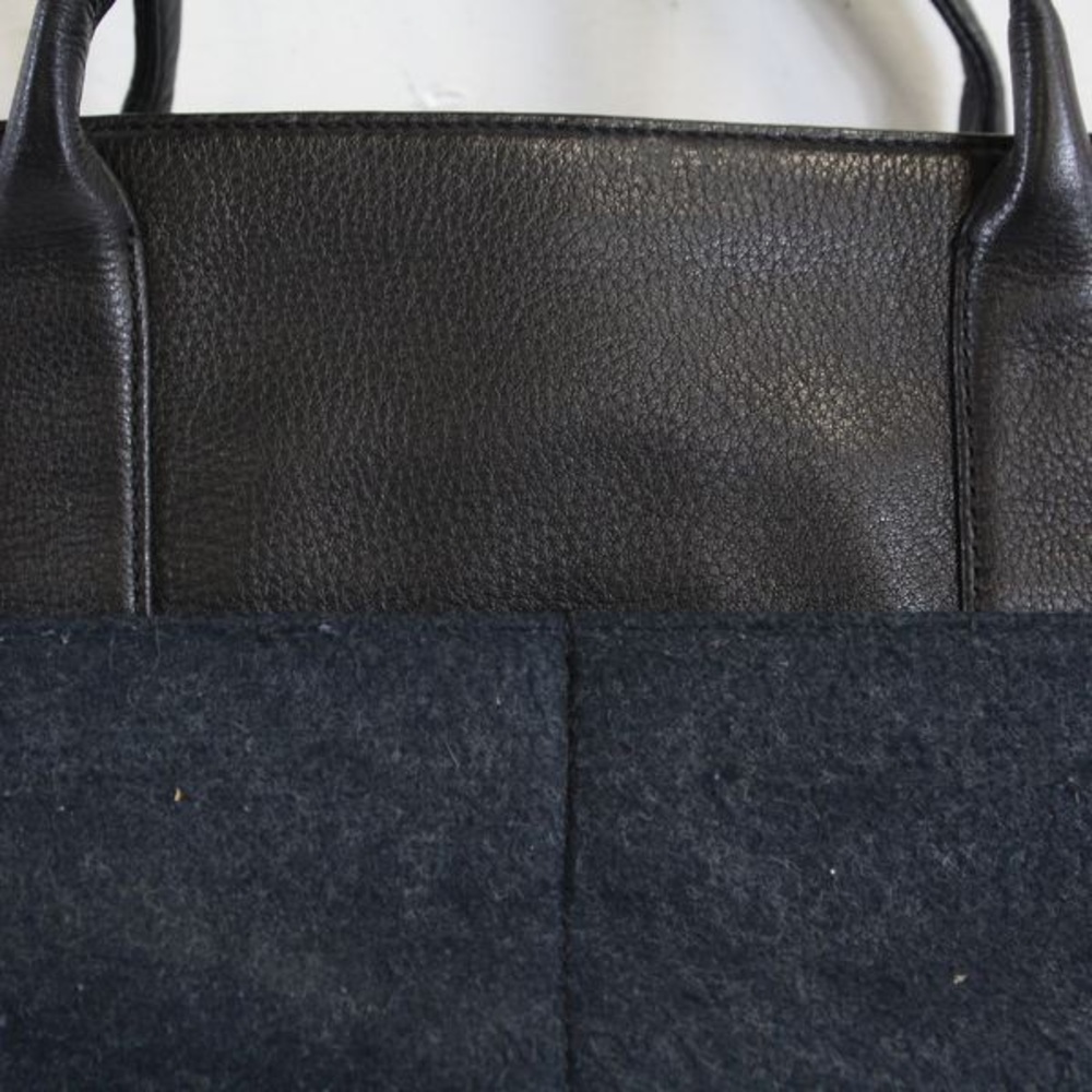 Tory Burch Black/Navy Handbag - Picture 6 of 7